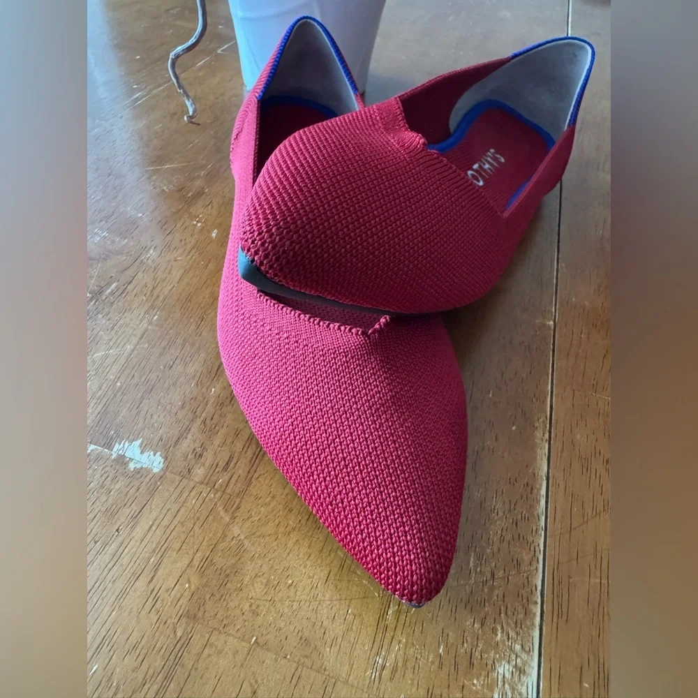 Rothy's Red Pointed Toe Flats with Blue Heel Trim Size 8 - Picture 10 of 11